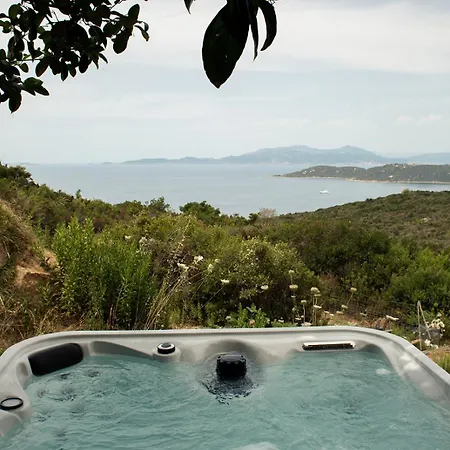 Barquiero Villa Coti-Chiavari (Corsica)